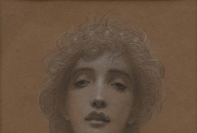 阿道夫·希雷米-赫施，一位年轻女子的头，1890年代，棕色纸上的黑白粉笔，达拉斯艺术博物馆，威廉·b·乔丹和罗伯特·迪恩·布朗利的遗赠，2019.72.29