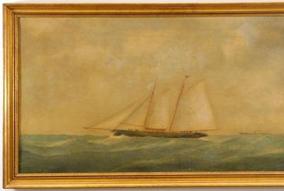 托马斯·巴特斯沃斯（Thomas Buttersworth，英国，1768-1842）创作的画布上的海上船舶油画，描绘了一艘帆船在波涛汹涌的海浪中划过。估计数：1 000至2 000美元。